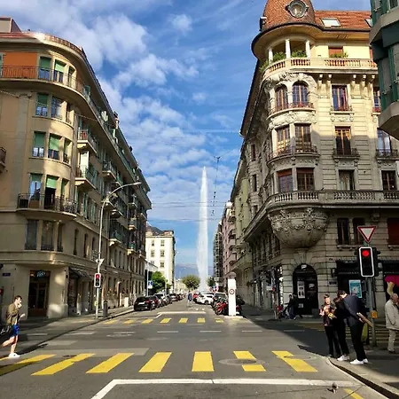 2 Bedroom Flat In Heart Of Eaux-vives アパート *